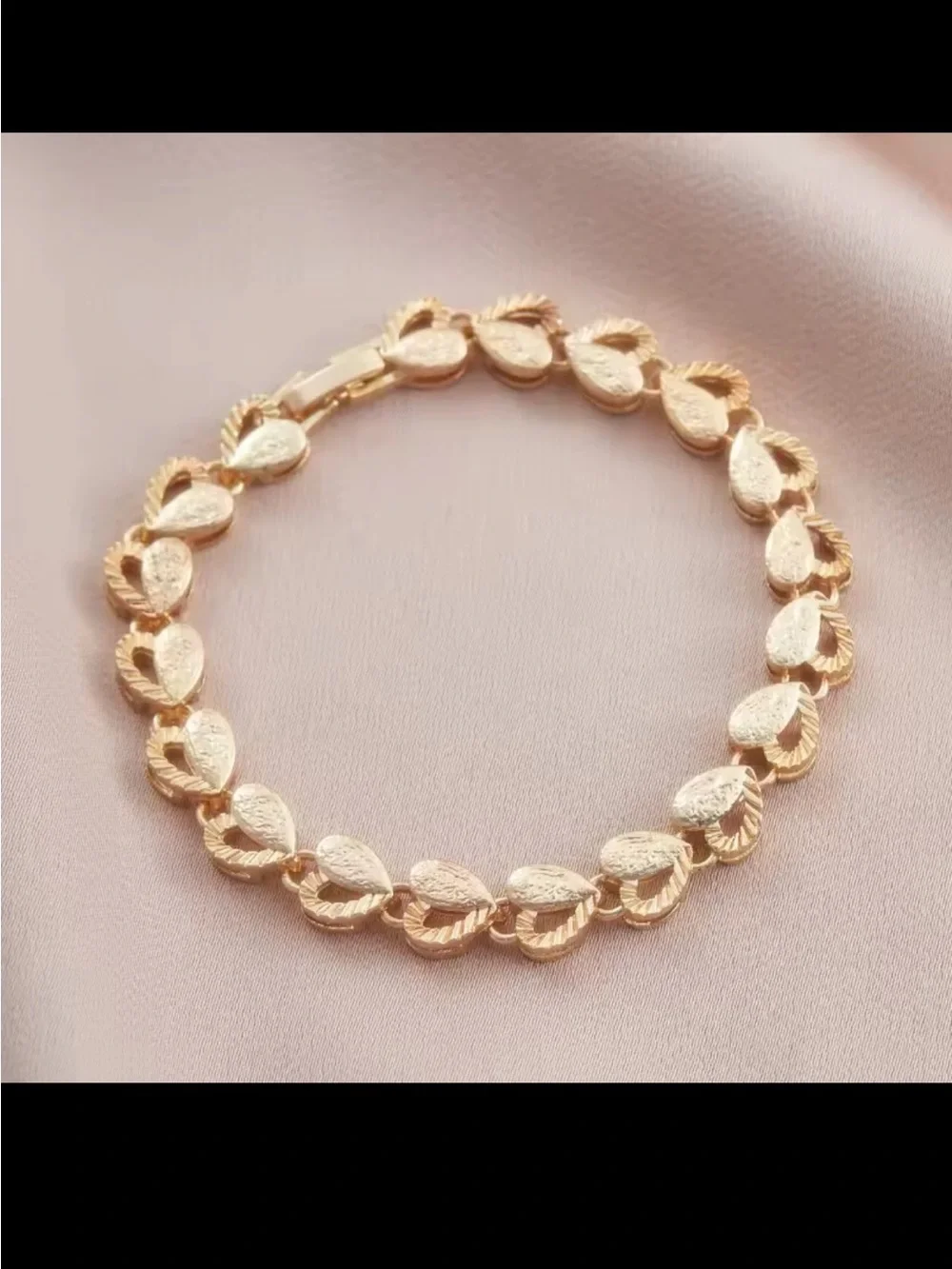 Gold Heart Link Bracelet for Women - Elegant Heart Chain